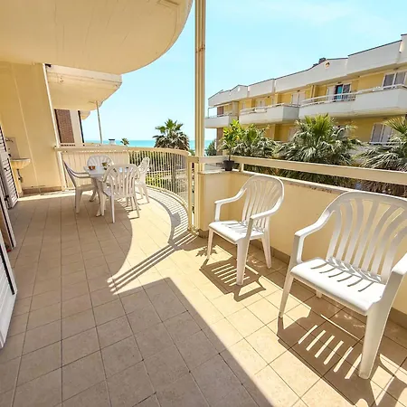 Appartamento A 40 Mt Dal Mare, Vista Mare Rifa791 *