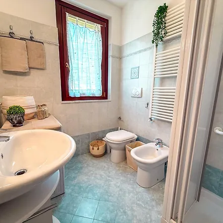 A 40 Mt Dal Mare, Vista Mare Rifa791 *