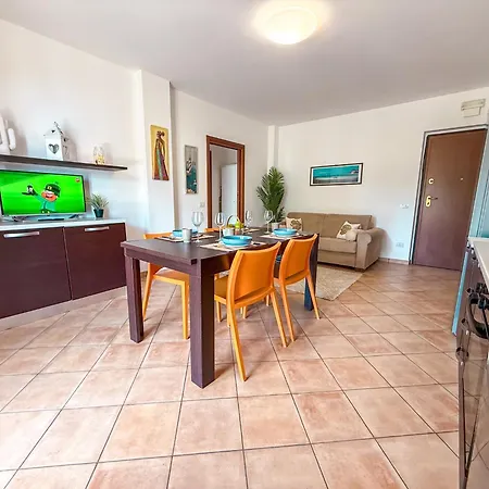 A 40 Mt Dal Mare, Vista Mare Rifa791 * Cupra Marittima